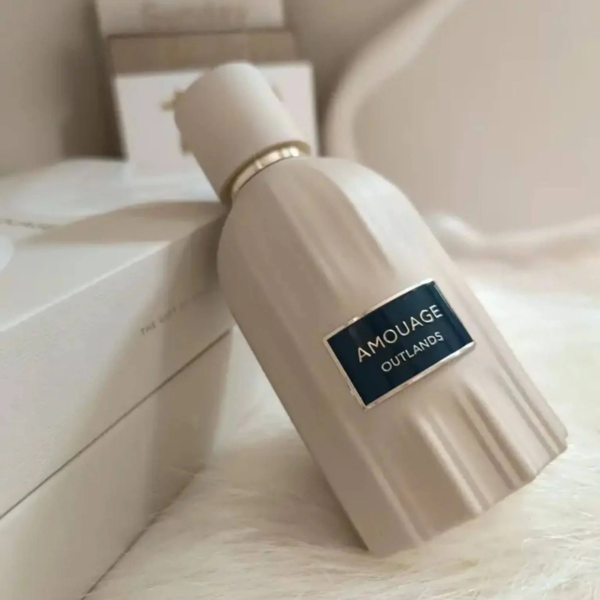 Outlands Essence by AMOUAGE (Essence De Parfum)